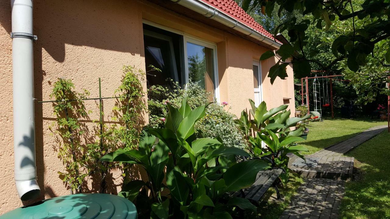 크라코프암지 Uns Luett Hus 빌라 외부 사진